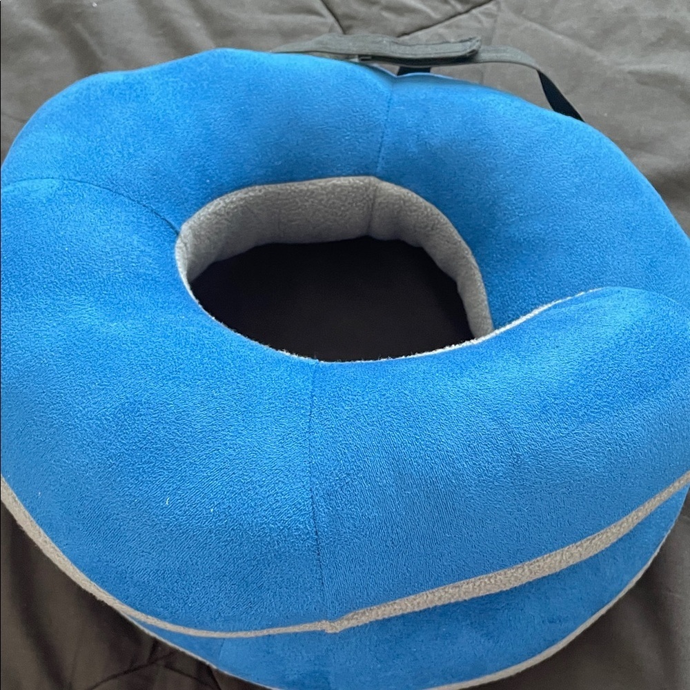 Travelon Vibrant Blue and Soft Gray Travel Pillow - Picture 3 of 11